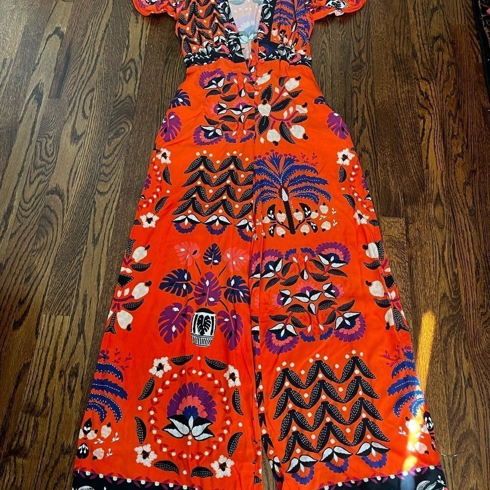 Farm Rio size Small by Anthropologie Rio Printed Deep-V Puff-Sleeve Jumpsuit - Picture 8 of 9